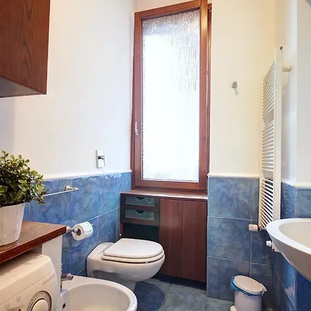 Apartament Algeri Mediolan
